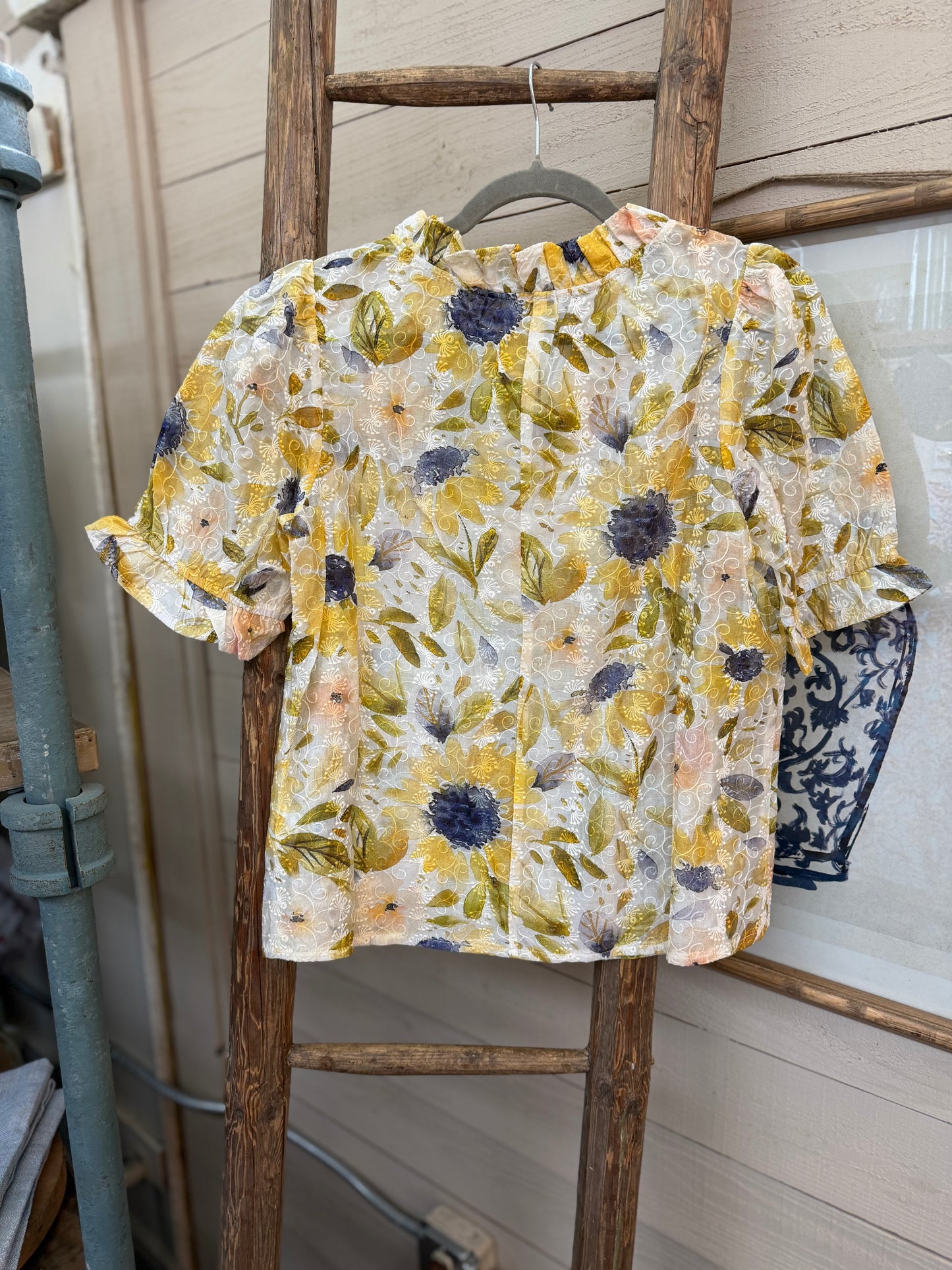 Ruffle V-neck top