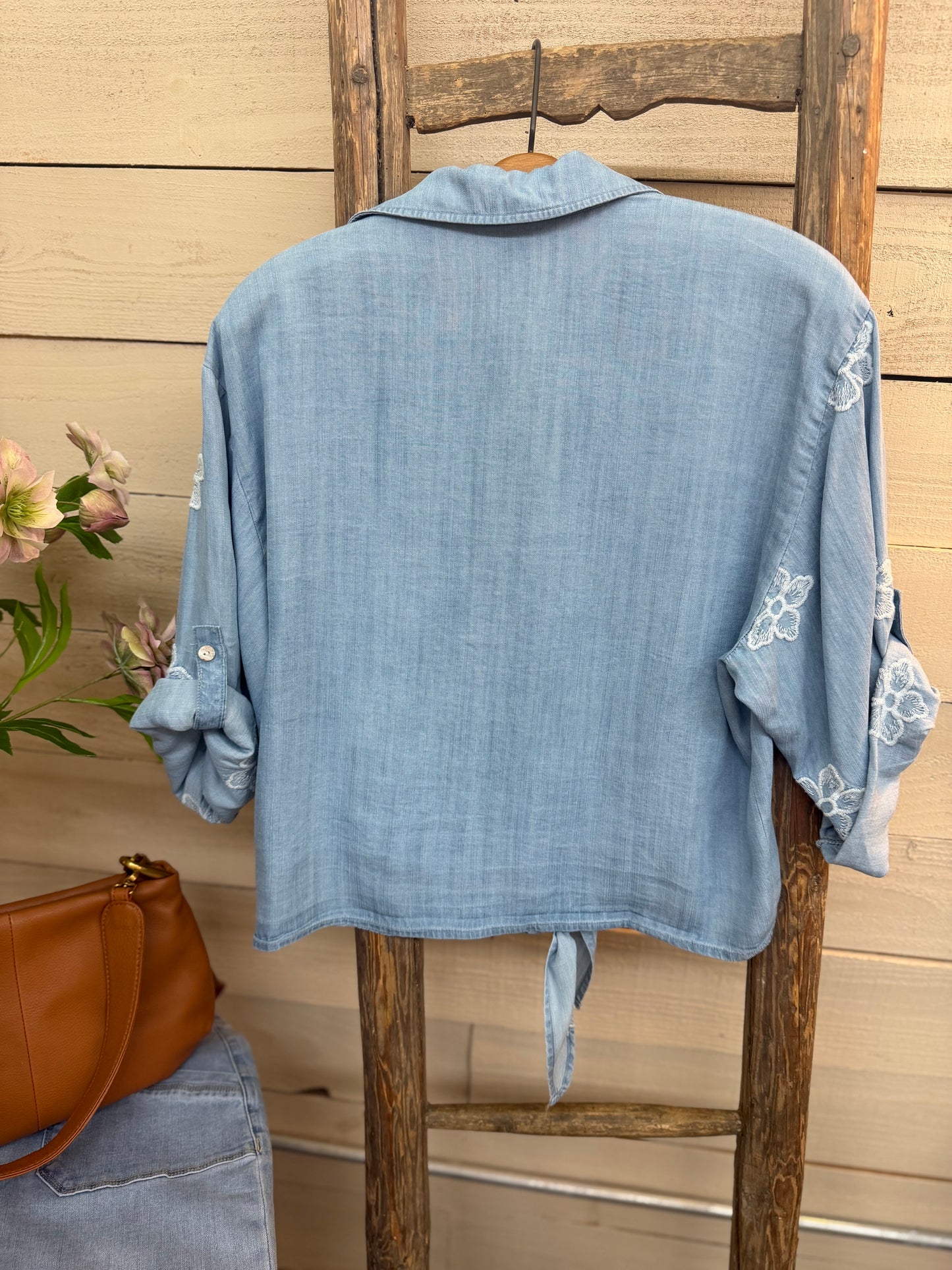 Rolled Sleeve Embroidery - Lt Blue