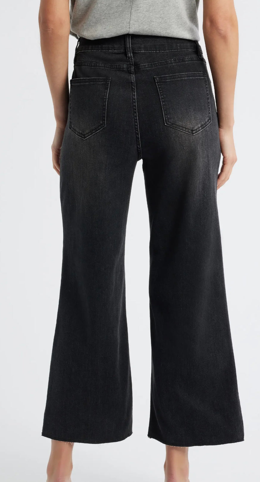 Wide Leg Cropped Jeans