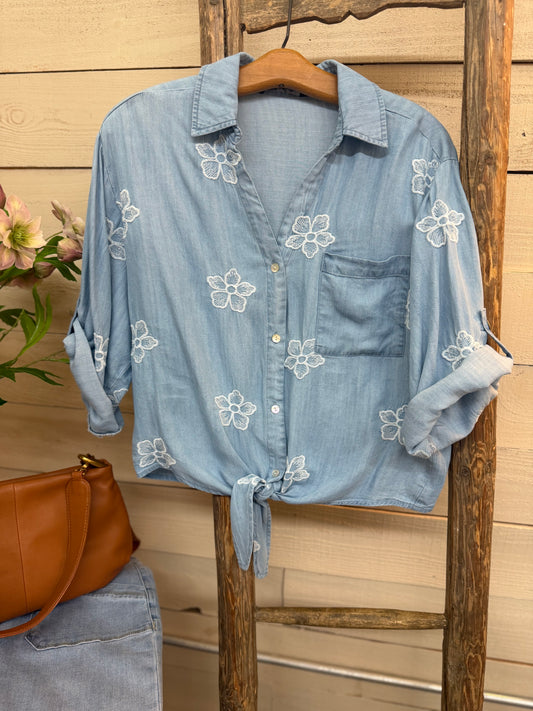Rolled Sleeve Embroidery - Lt Blue