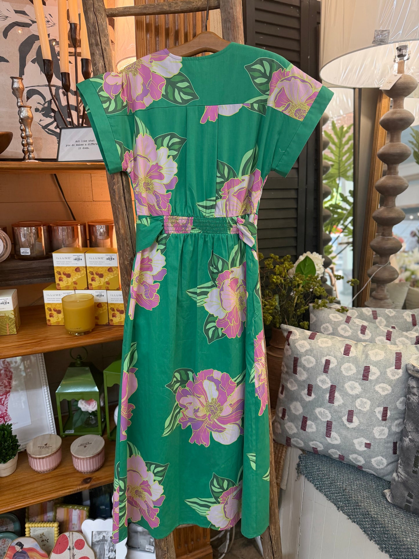 Floral V-Neck Belt Dress - Green