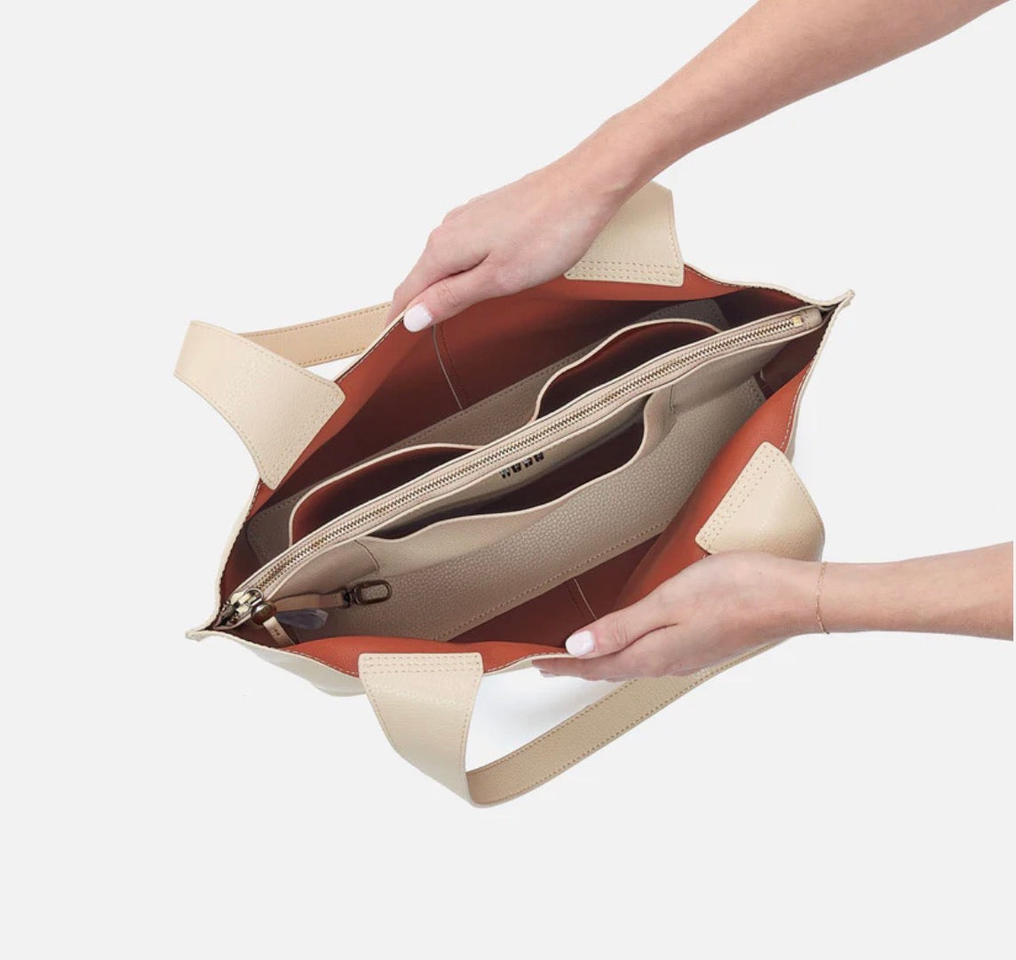 HOBO Vida Tote - Almond