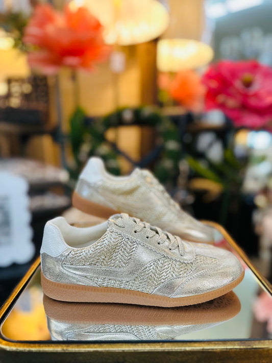 Tropics Sneaker