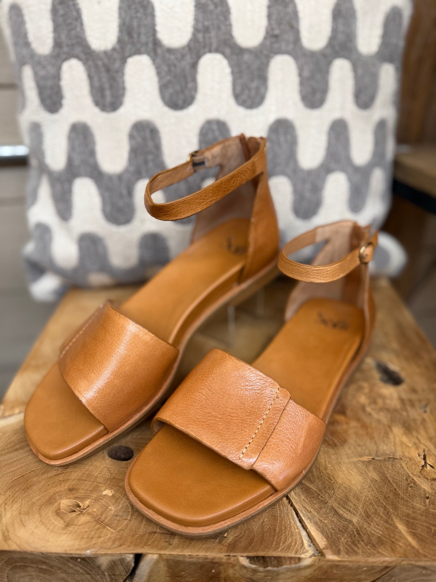 Sofft Reyna Ankle Strap Sandal