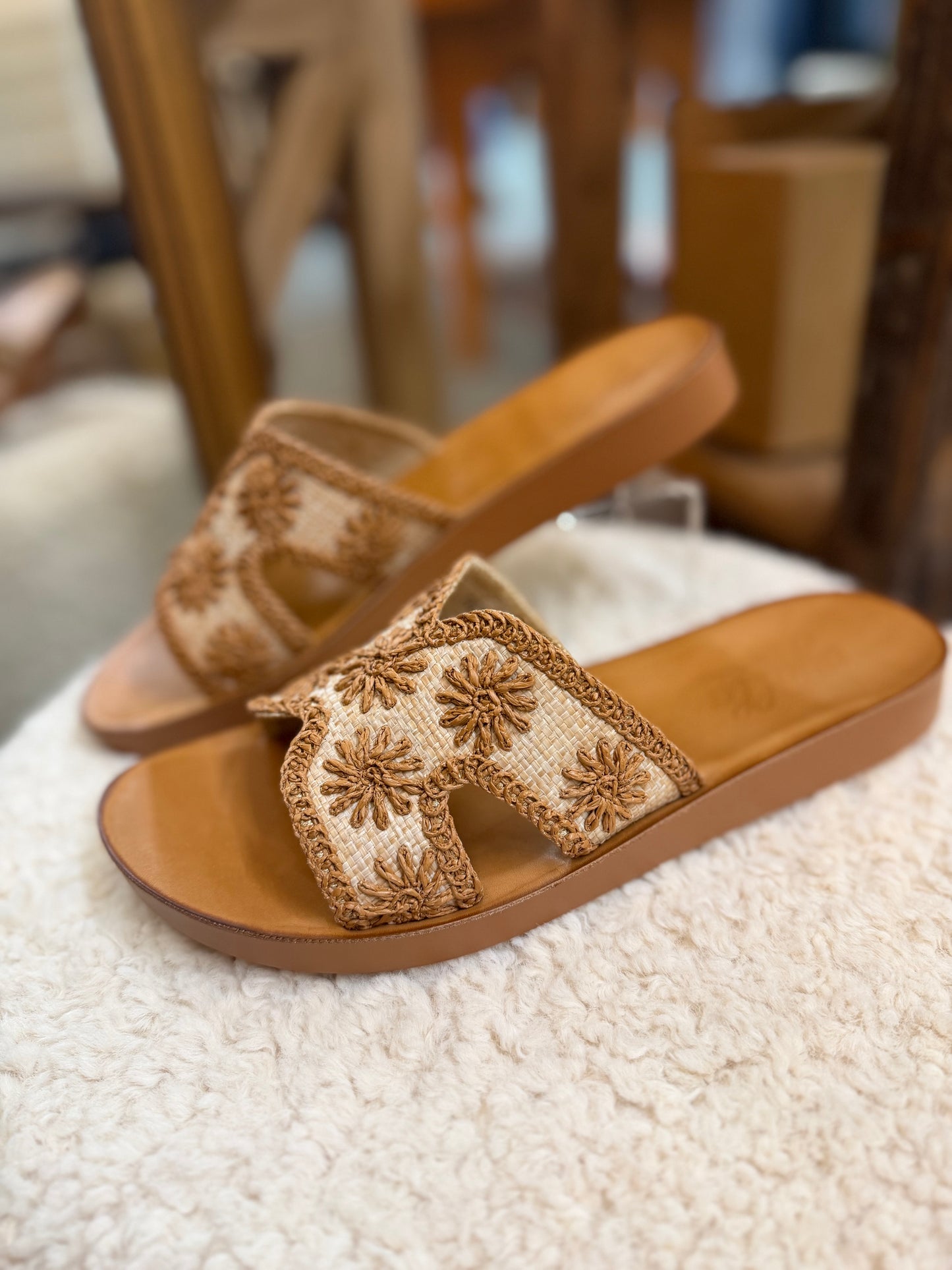 Alex Slide Raffia