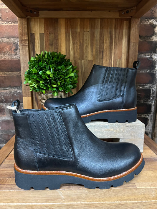 Sofft Paige Ankle Boots