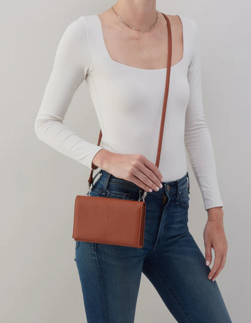 HOBO Essential Wallet Crossbody