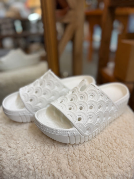 Birch Sandal Milk