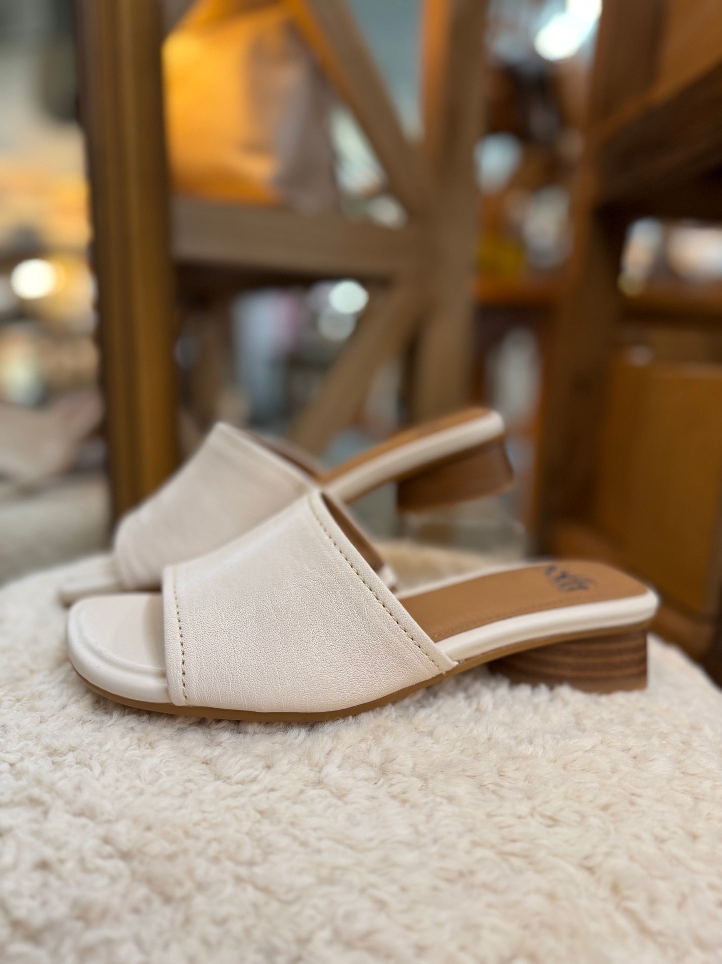 Sahara Wedge