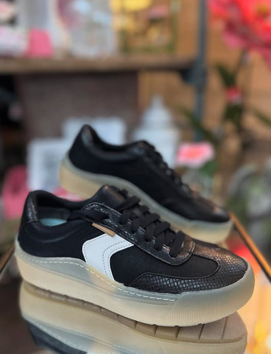 Time Off Win Sneaker