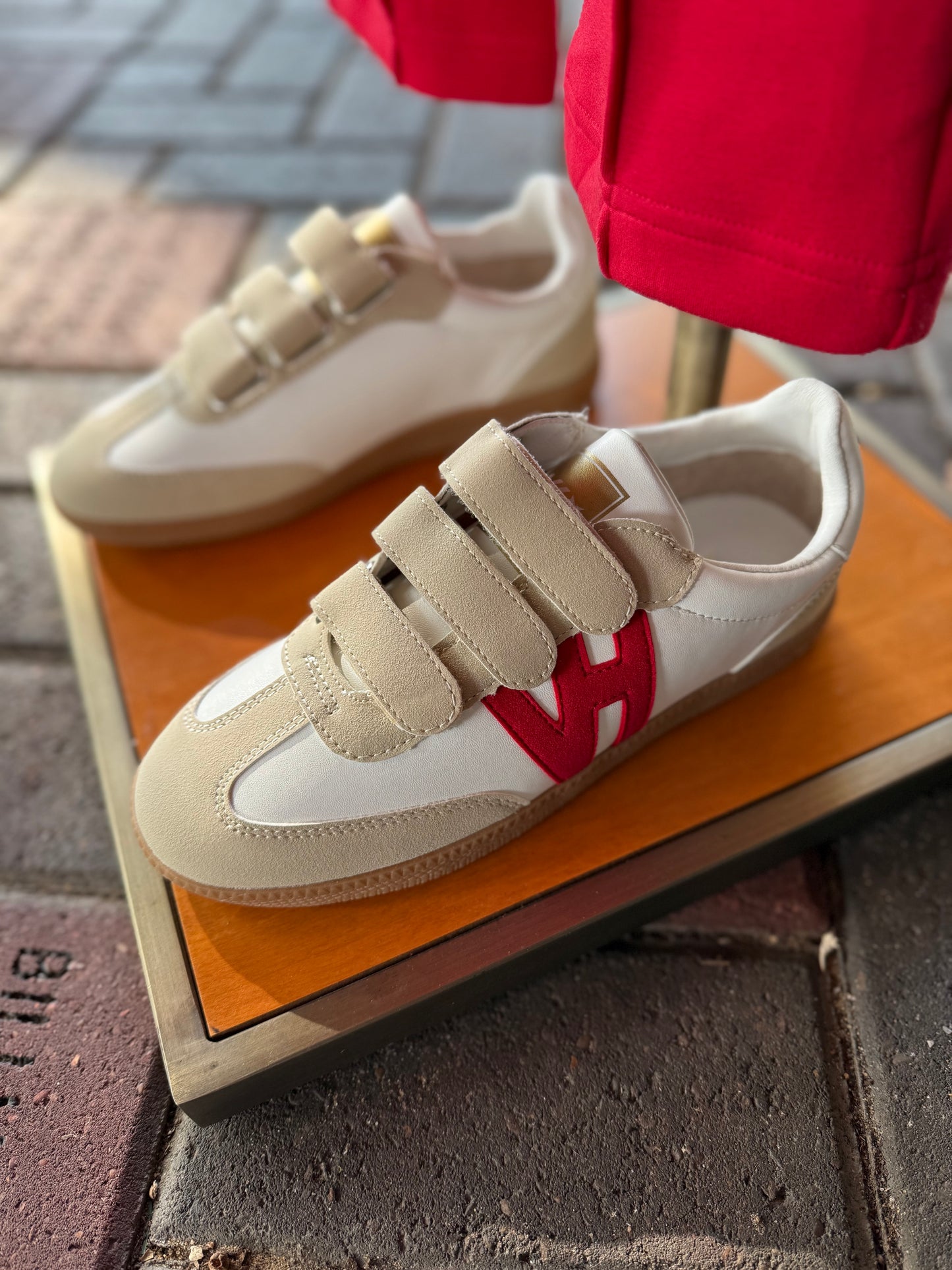 Vintage Havana Pace Sneaker